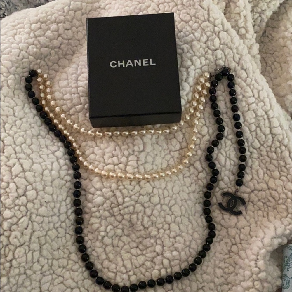 Chanel Pearl Necklace 🖤🤍🖤🤍